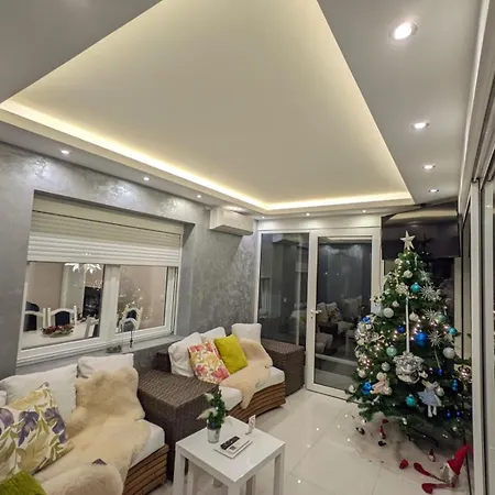 Cookie Kolacic Blizu Aerodroma Nikola Tesla * Dobanovci