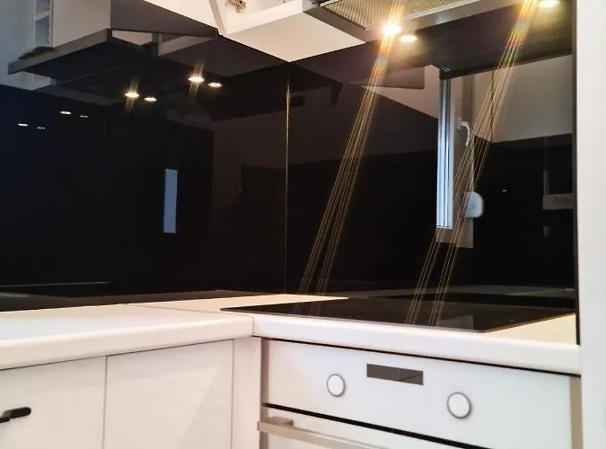 Cookie Kolacic Blizu Aerodroma Nikola Tesla Apartamento